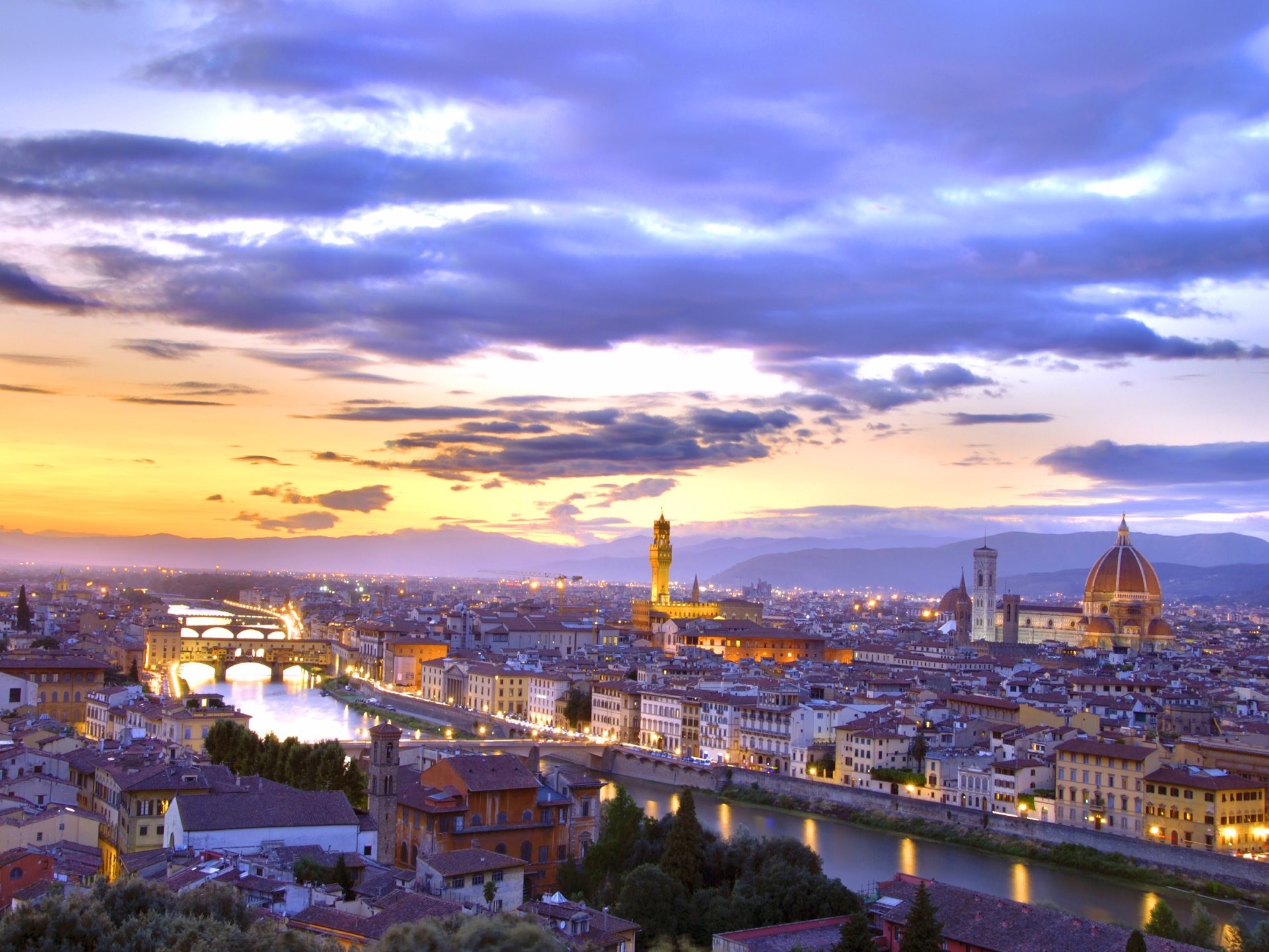Florence at dusk, with the Duomo and Palazzo Vecchio